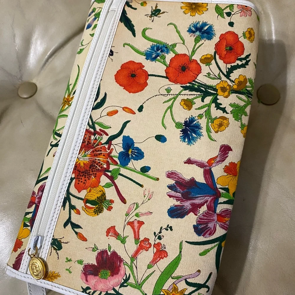 Gucci EUC Large Vintage Flora Shoulder Bag COA Floral Print Canvas - Picture 5 of 16
